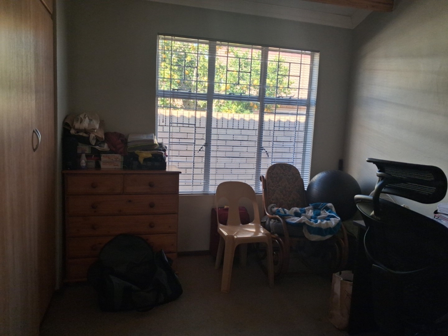 To Let 3 Bedroom Property for Rent in Langenhovenpark Free State